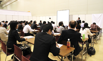 賃貸住宅フェア2012 MINI in神戸 で講演・ブースを出展しました。