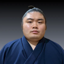 貴健斗 誠虎